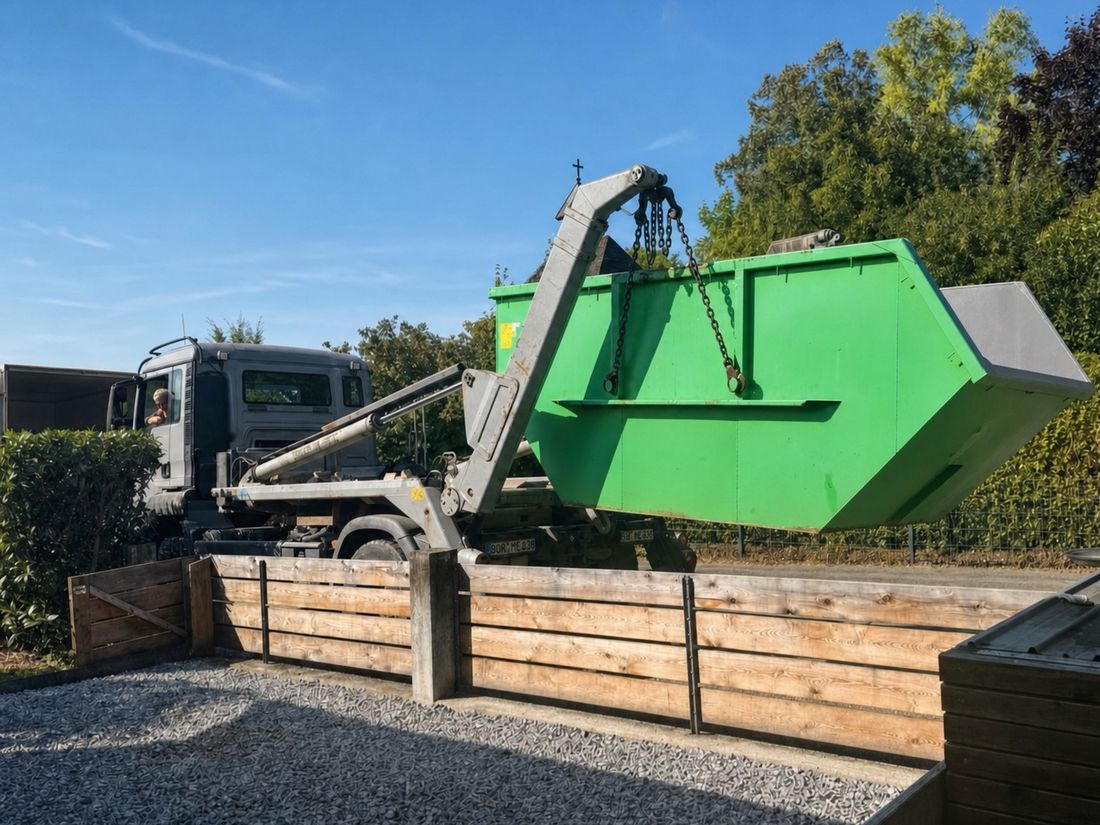 Rimböck Absetzcontainer wird abgeladen