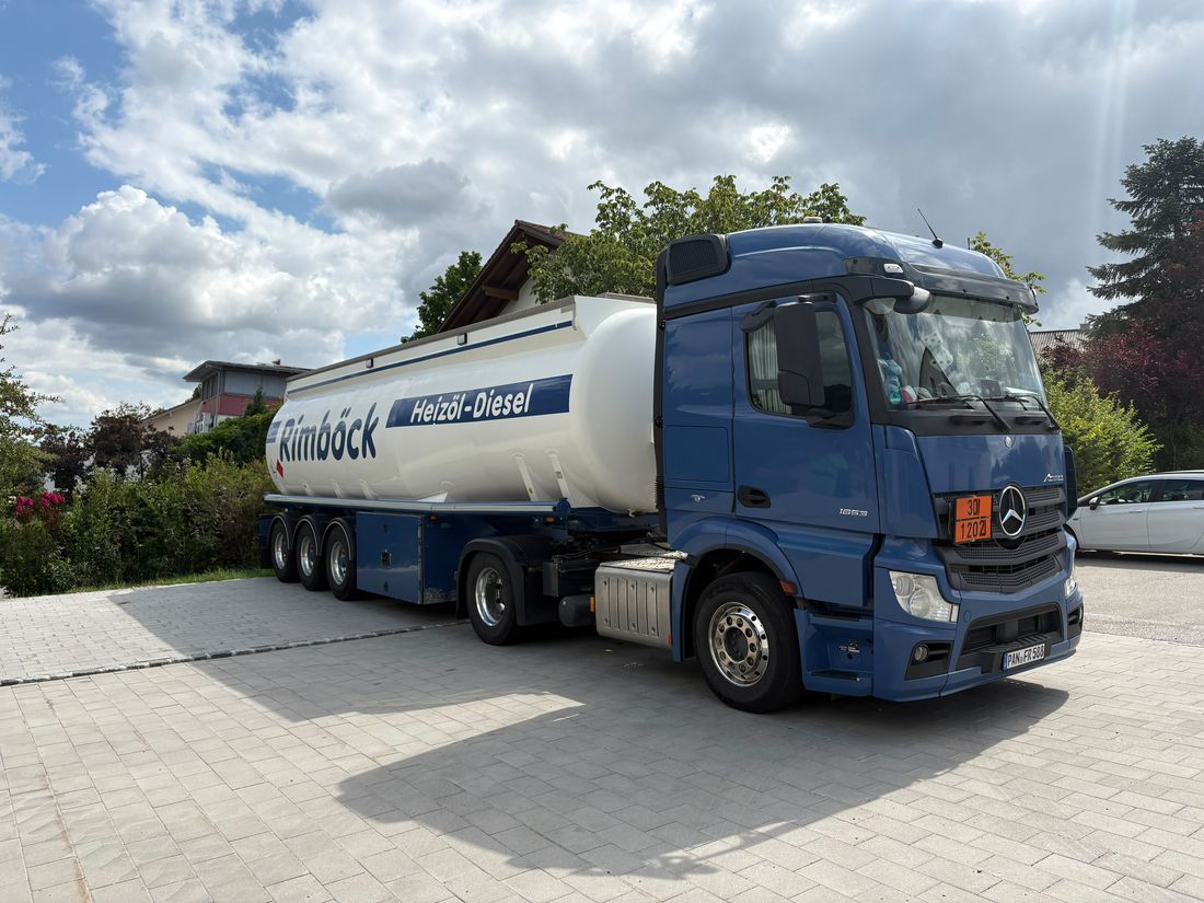 Rimböck Tankwagen für Diesel und Heizöl